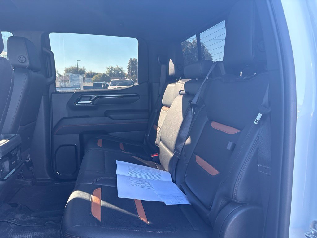 Used 2022 GMC Sierra 1500 AT4 w/ AT4 Premium Package AWD/4WD image 13