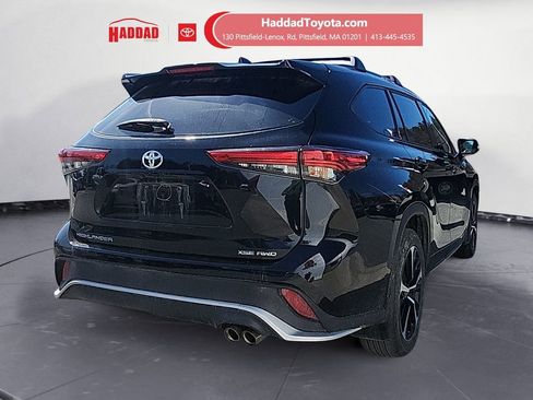 Used 2022 Toyota Highlander XSE image 5