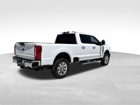Used 2025 Ford F250 XLT w/ FX4 Off-Road Package AWD/4WD image 5