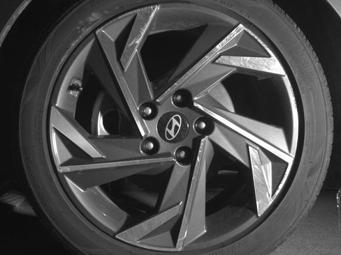 Used 2025 Hyundai Elantra Limited image 12