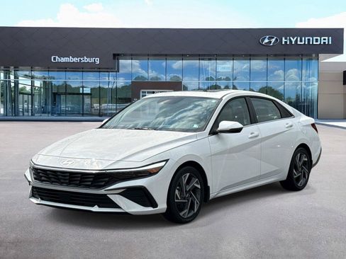 Certified 2025 Hyundai Elantra Limited FWD image 28