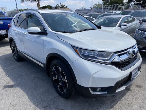 Used 2018 Honda CR-V Touring image 5
