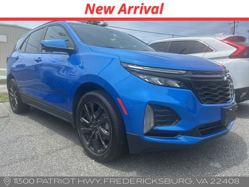 Used 2024 Chevrolet Equinox RS AWD/4WD image 2