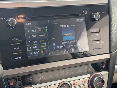 Used 2017 Subaru Outback 2.5i Limited image 18