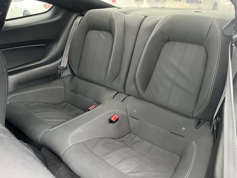 Used 2019 Ford Mustang Coupe RWD image 31