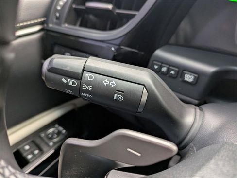 Used 2023 Lexus ES 300h w/ Premium Package image 15