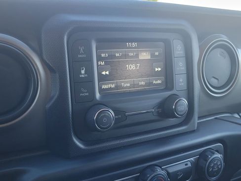 Used 2019 Jeep Wrangler Sport image 25