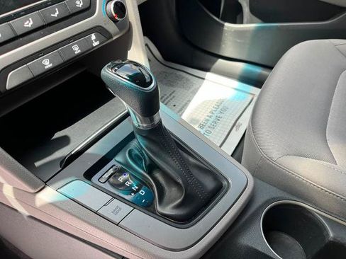 Used 2018 Hyundai Elantra SEL FWD image 20