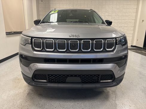 Used 2022 Jeep Compass Latitude image 37