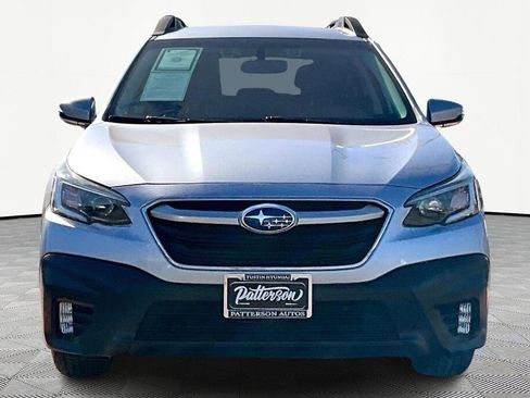Used 2021 Subaru Outback Premium image 3
