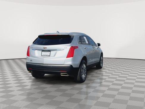 Used 2018 Cadillac XT5 Luxury image 8
