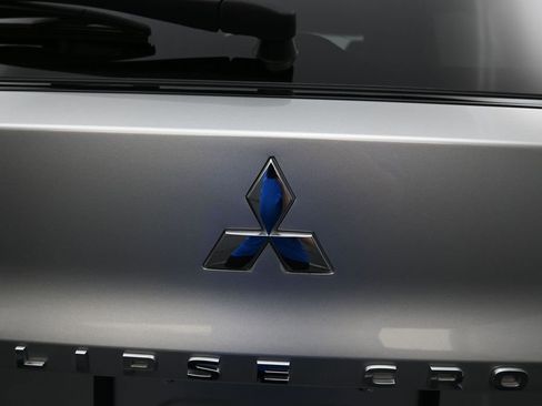 Used 2024 Mitsubishi Eclipse Cross SE image 24