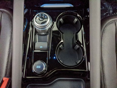 New 2025 Ford Explorer Platinum w/ Ultimate Package image 15