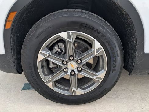 Used 2025 Chevrolet Blazer LT image 23