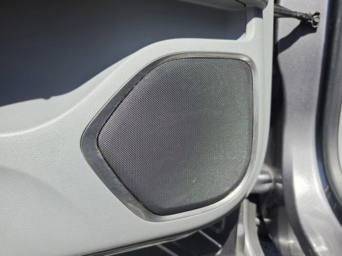 Used 2022 Lincoln Nautilus Reserve w/ Equipment Group 201A image 22