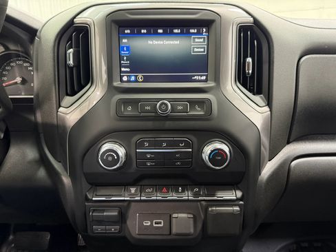 Used 2022 GMC Sierra 2500 Pro w/ Convenience Package AWD/4WD image 21