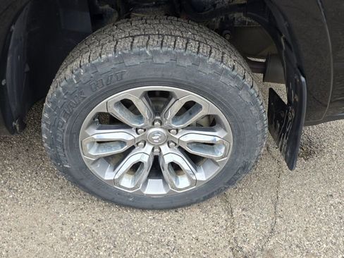 Used 2021 RAM 1500 Laramie w/ Sport Appearance Package AWD/4WD image 8