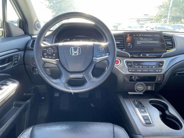 Used 2022 Honda Pilot Special Edition image 2