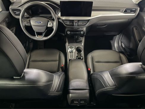 Used 2025 Ford Escape Platinum AWD/4WD image 16