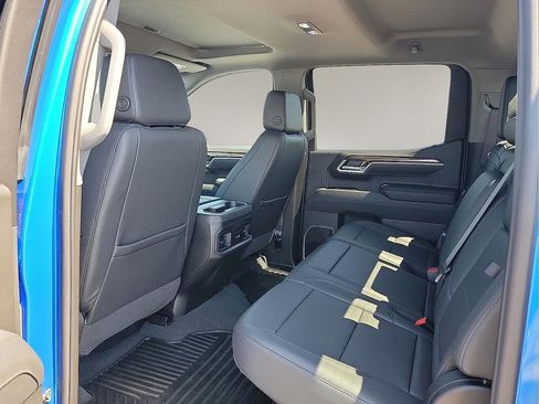 Used 2025 Chevrolet Silverado 1500 RST w/ Convenience Package II AWD/4WD image 9