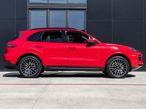 Certified 2021 Porsche Cayenne image 12