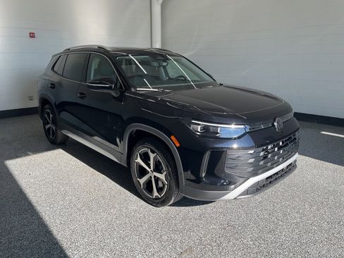 New 2026 Volkswagen Tiguan SE image 9