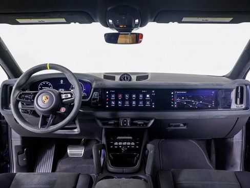 New 2025 Porsche Cayenne Turbo GT image 11