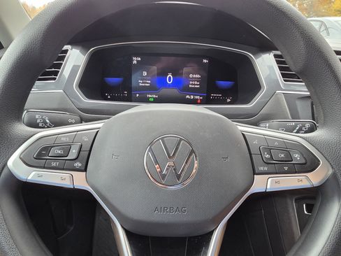 Certified 2023 Volkswagen Tiguan S image 10