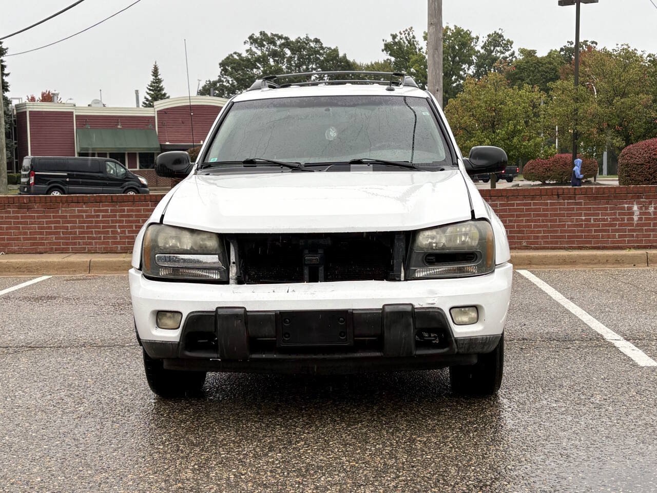 Used 2005 Chevrolet TrailBlazer EXT 4WD w/ LS Preferred Equipment Group image 2