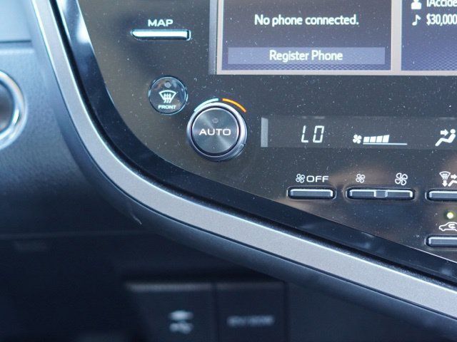 Used 2019 Toyota Camry XSE FWD image 27