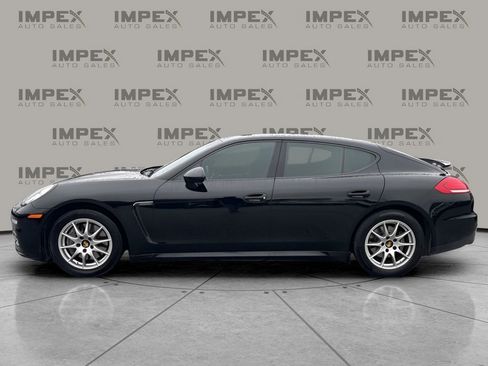 Used 2014 Porsche Panamera 4 image 2