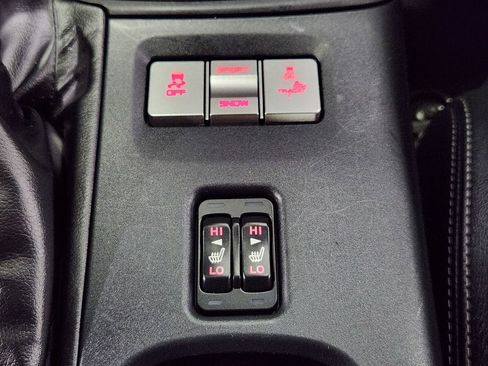 Used 2025 Toyota GR86 Premium RWD image 40