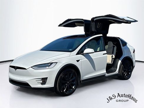 Used 2019 Tesla Model X Long Range AWD/4WD image 3