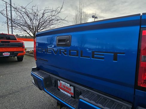 Used 2022 Chevrolet Colorado Z71 w/ Safety Package image 10