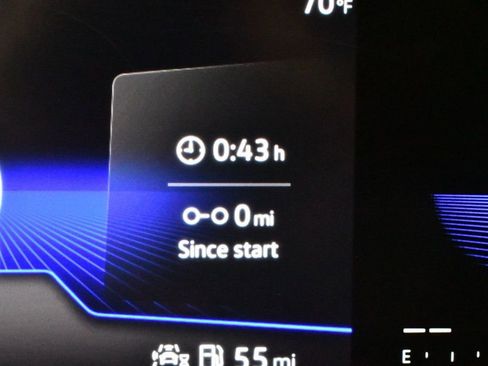 Used 2022 Volkswagen Tiguan SE R-Line image 46