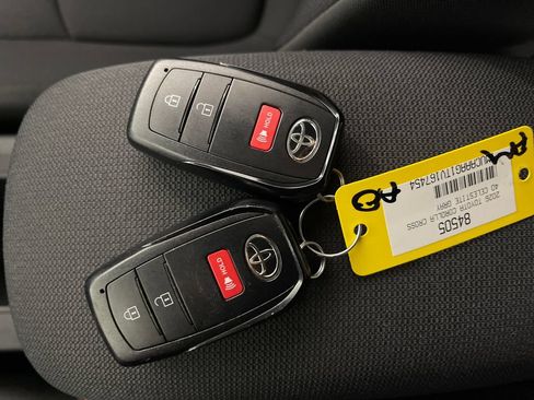 Certified 2026 Toyota Corolla Cross LE FWD image 24