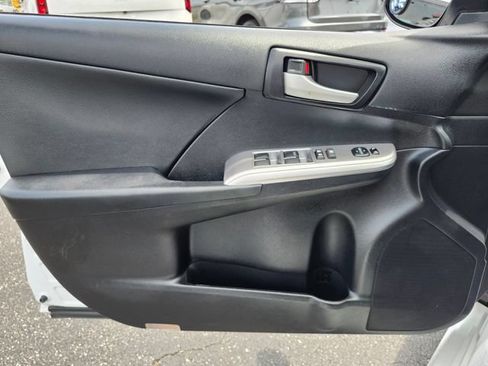 Used 2014 Toyota Camry SE w/ Fleet Convenience Package FWD image 37