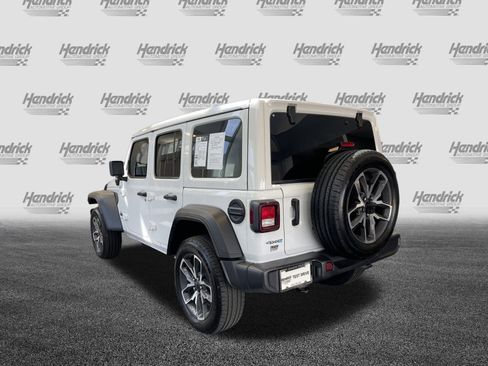 Used 2025 Jeep Wrangler Sport S image 8
