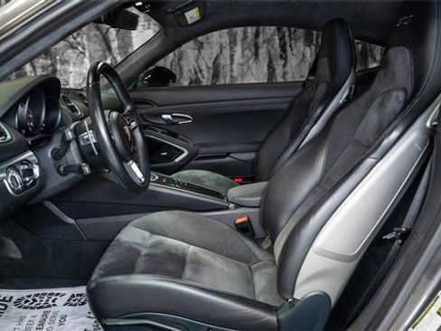 Used 2018 Porsche 718 Cayman GTS image 3