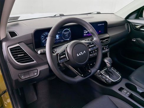 Used 2024 Kia Seltos SX AWD/4WD image 16