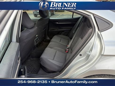 Used 2025 Toyota Camry LE image 13