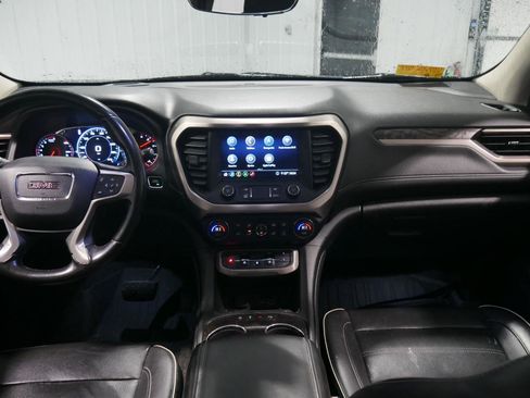 Used 2020 GMC Acadia Denali image 19