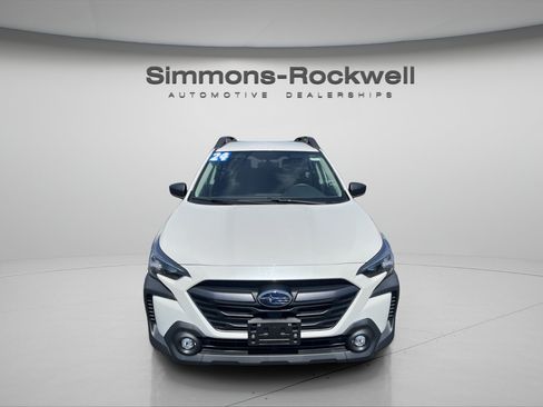 Used 2024 Subaru Outback AWD/4WD image 8