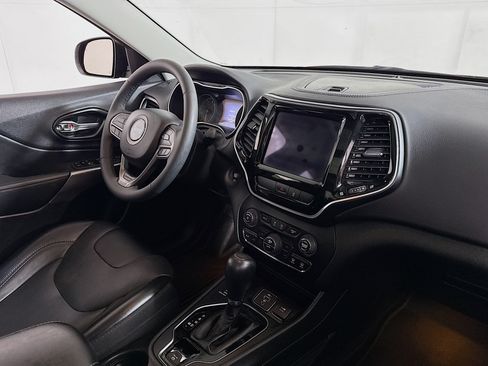 Used 2022 Jeep Cherokee Limited w/ Mopar Interior Package AWD/4WD image 28
