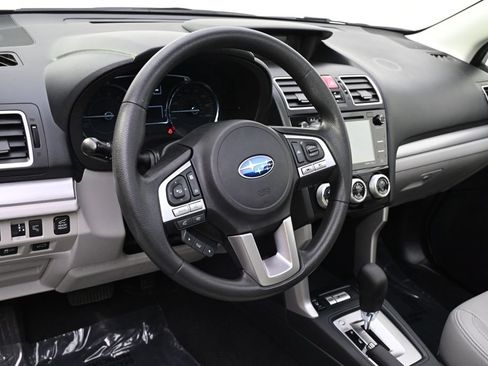 Used 2018 Subaru Forester 2.5i Premium AWD/4WD image 7