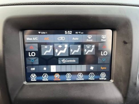 Used 2019 Jeep Compass Latitude w/ Cold Weather Group AWD/4WD image 30