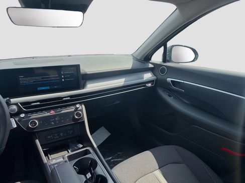 New 2026 Hyundai Sonata SEL FWD image 16
