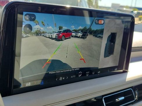 Certified 2025 Lincoln Aviator Reserve w/ Luxury Package image 30