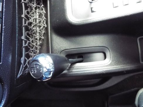 Used 2015 Jeep Wrangler Unlimited Sahara w/ Connectivity Group image 16