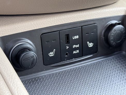 Used 2011 Hyundai Santa Fe Limited image 27